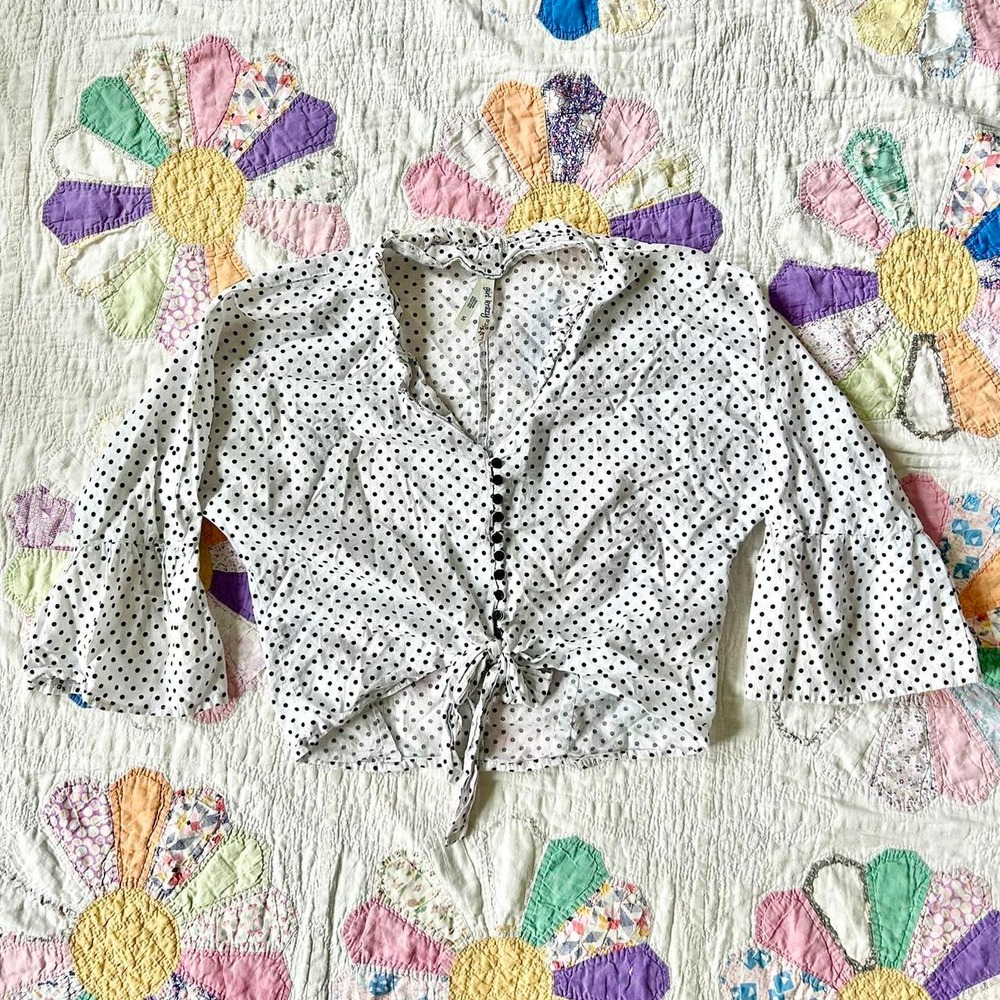 Vintage 2000s polka dot cotton tie front blouse